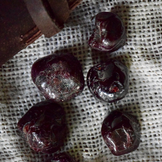 Garnet (Tumbled)