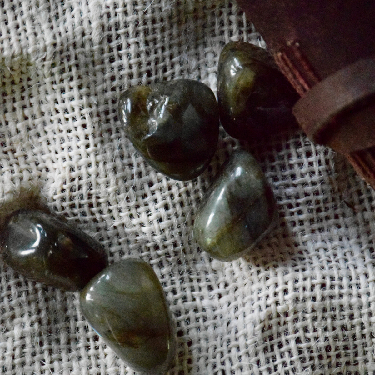 Labradorite (Tumbled)