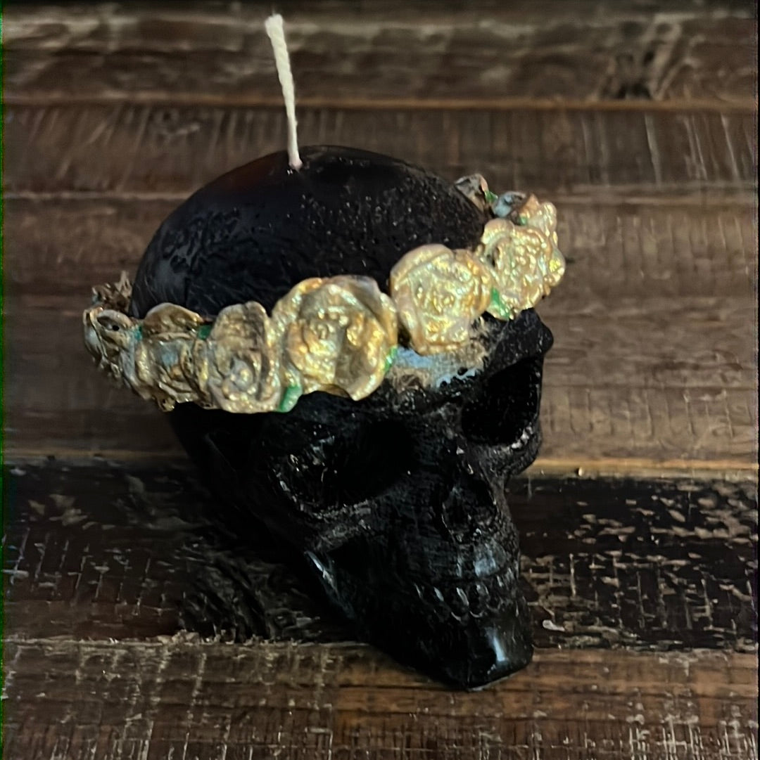 Skull with Crown of Roses Candle